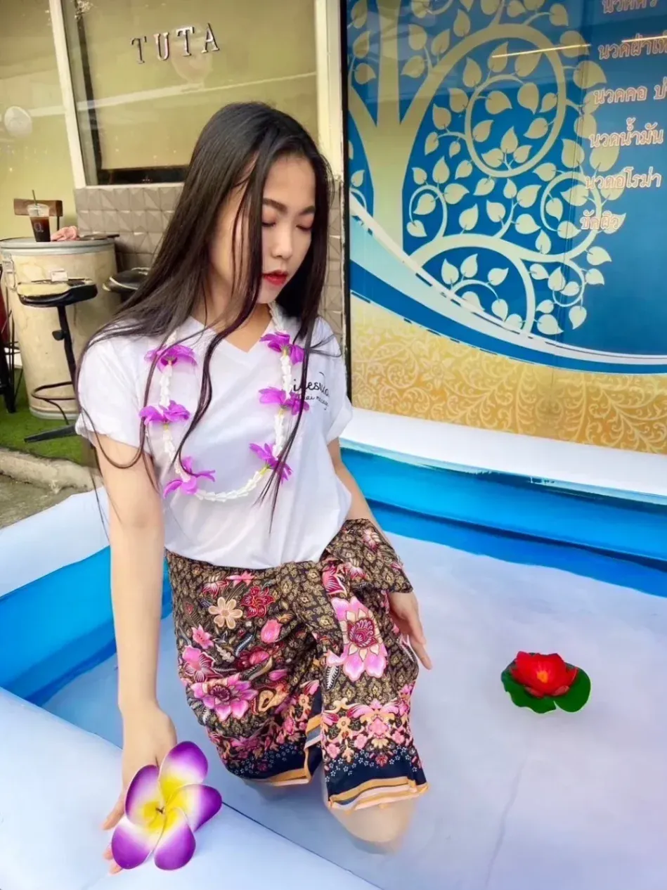 น้อง ดาวหมอนวดหญิง - ภาพที่ 4
